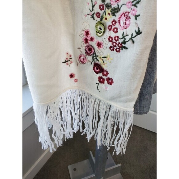 VINTAGE 100% CASHMERE CREAM LONG SCARF PINK FLOWERS EMBROIDERY WOMEN OS - Picture 4 of 12
